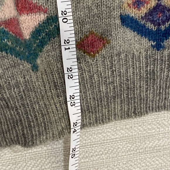 VTG Robert Scott Ltd Women's M Grey Sweater geometric flower Crew Neck - Picture 7 of 8